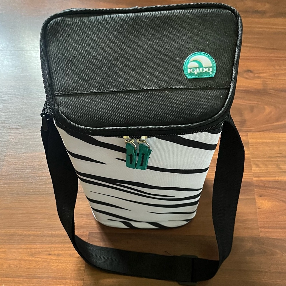 Igloo Zebra Stripe Wine Cooler Tote Bag
